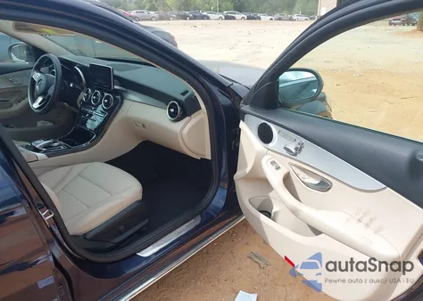 2016 Mercedes-Benz C 300 4Matic from USA, damaged, VIN 55SWF4KB6GU177709